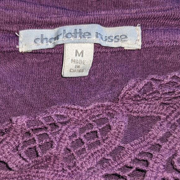 5/$25 Vintage Style Purple Crochet Sleeve Top Size Medium - Picture 5 of 5